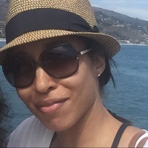 Meet your Posher, Monica